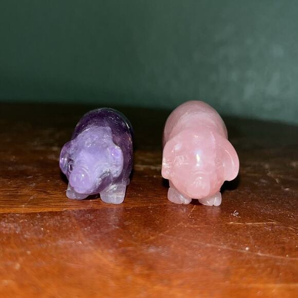 Pair natural crystal carved pigs - Picture 3 of 7